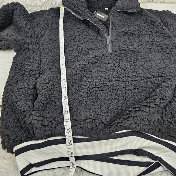 EXPRESS Sherpa Pullover Quarter Zip - Picture 5 of 10
